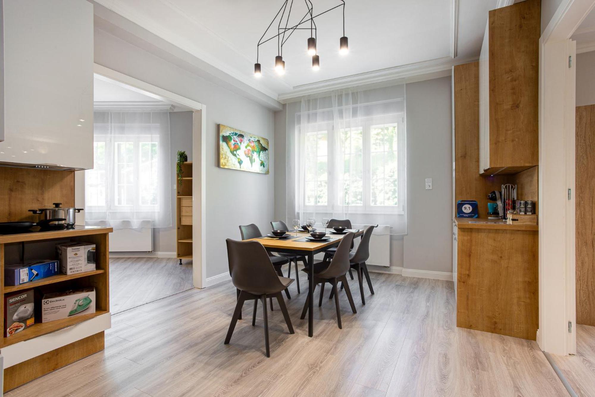 Buda Castle Serpentine Apartments — Photos 3